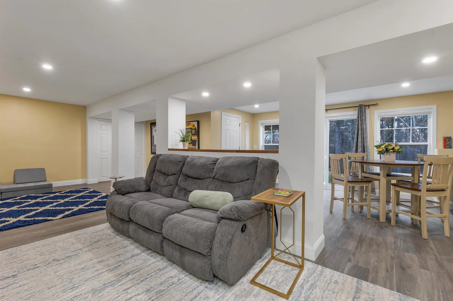 158 Standish Lane Hudson NH 03051