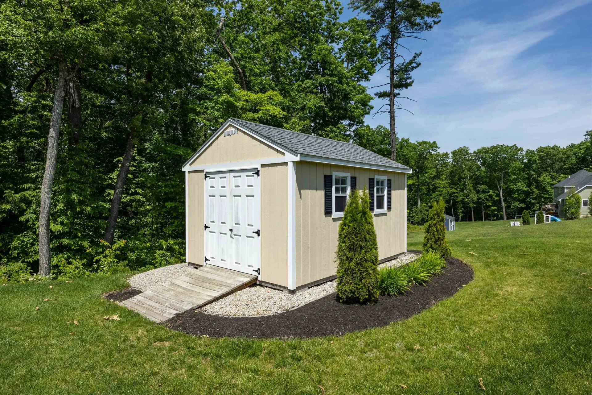 158 Standish Lane Hudson NH 03051