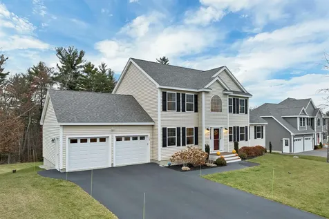 158 Standish Lane Hudson NH 03051