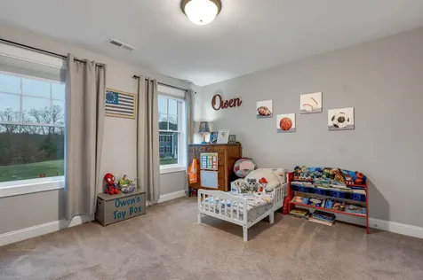 158 Standish Lane Hudson NH 03051