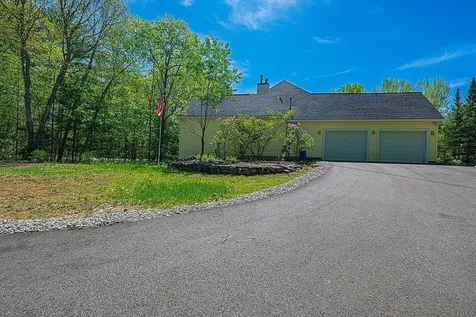 63 Olympia Street Moultonborough NH 03254