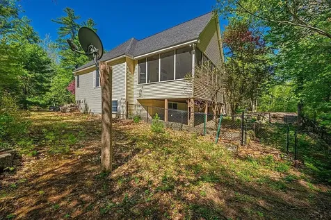 63 Olympia Street Moultonborough NH 03254