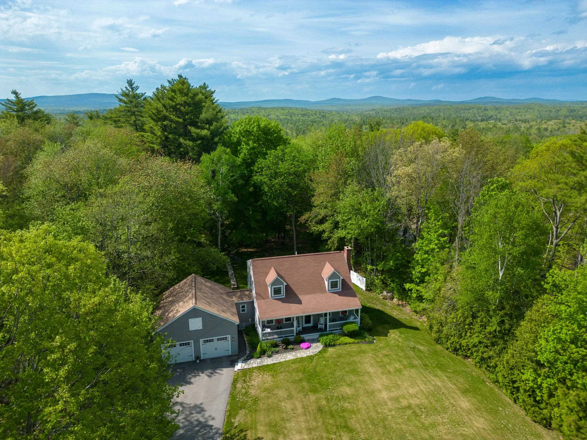 8 Locke Hill Lane Barrington NH 03825