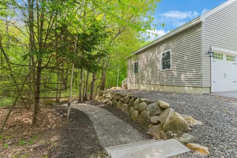 8 Locke Hill Lane Barrington NH 03825