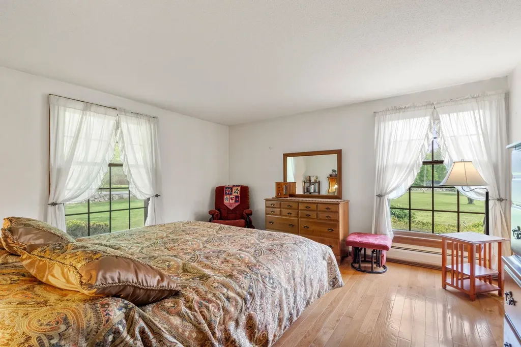 757 Hooksett Road Auburn NH 03032