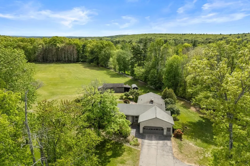 757 Hooksett Road Auburn NH 03032