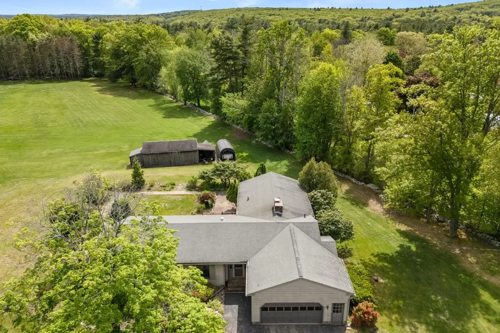 757 Hooksett Road Auburn NH 03032