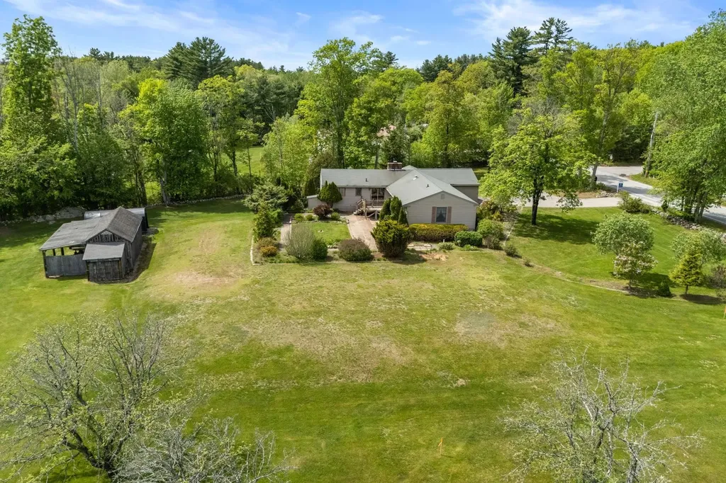 757 Hooksett Road Auburn NH 03032