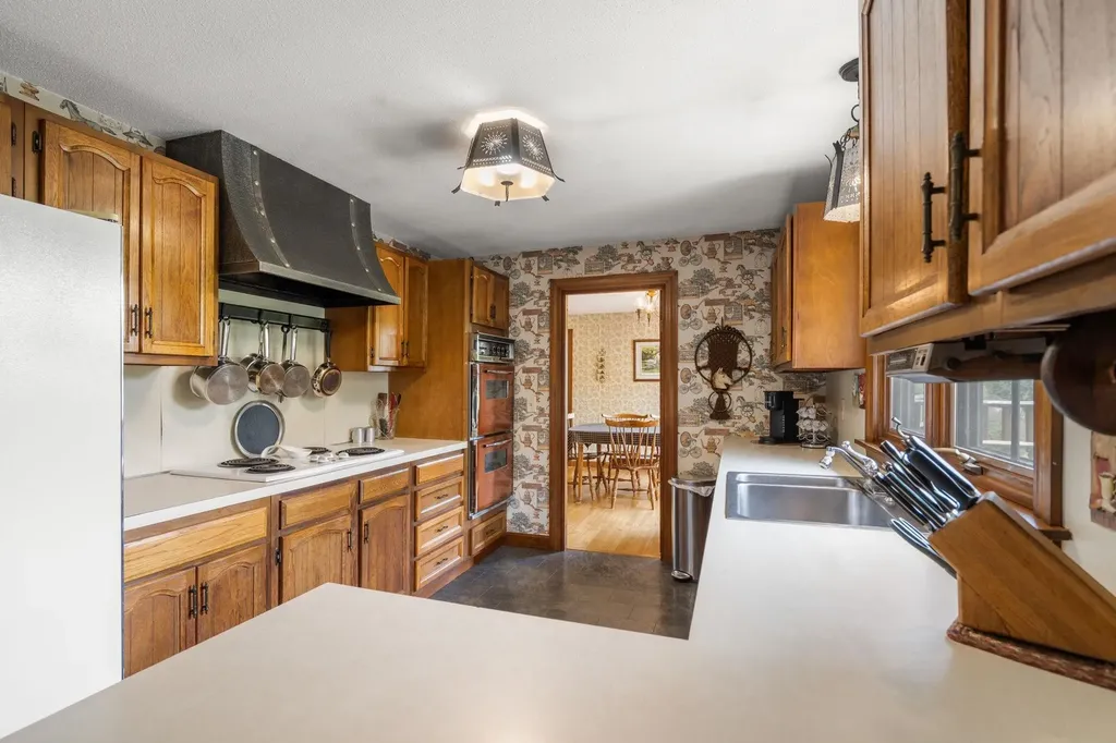 757 Hooksett Road Auburn NH 03032