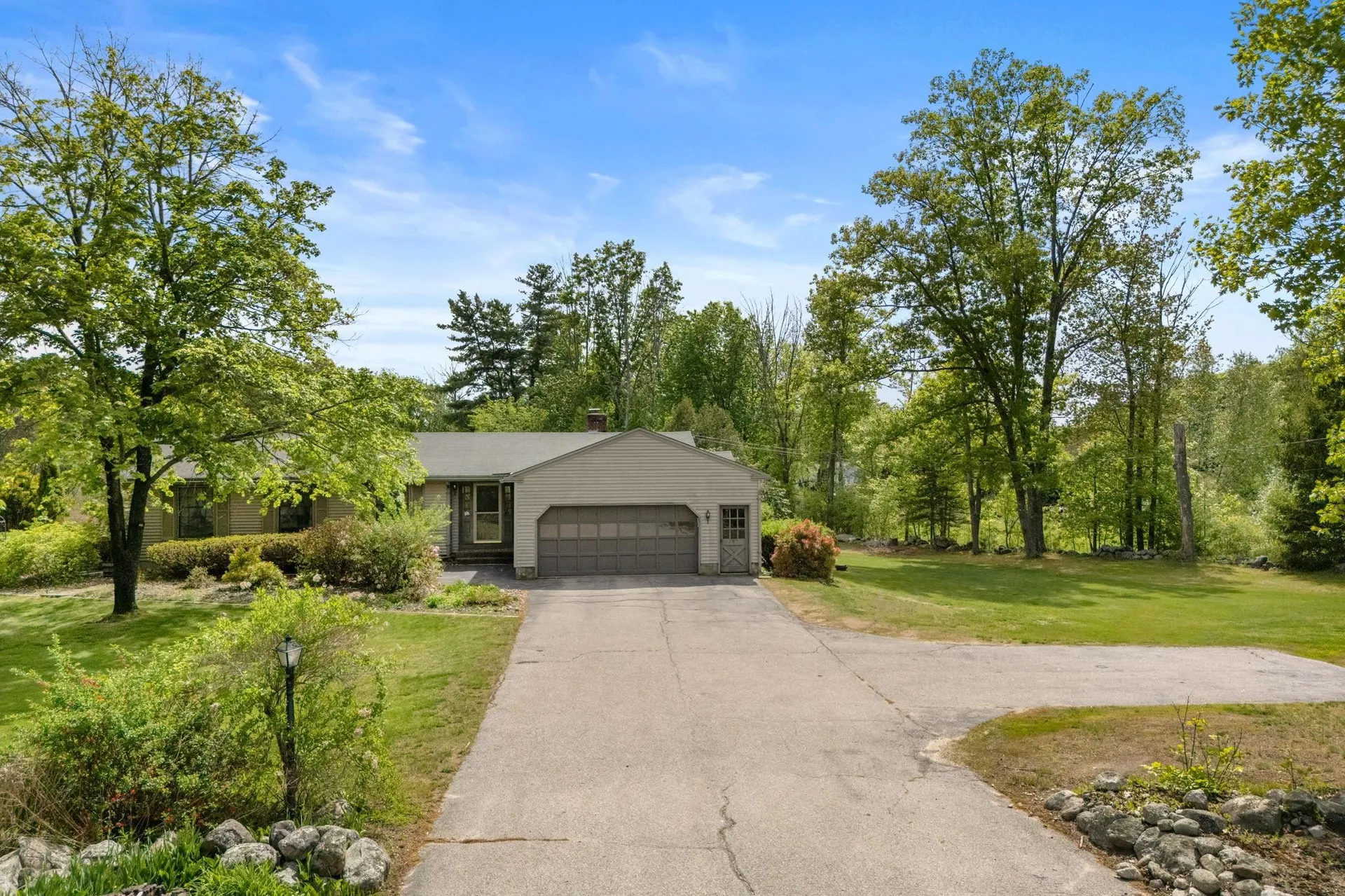757 Hooksett Road Auburn NH 03032