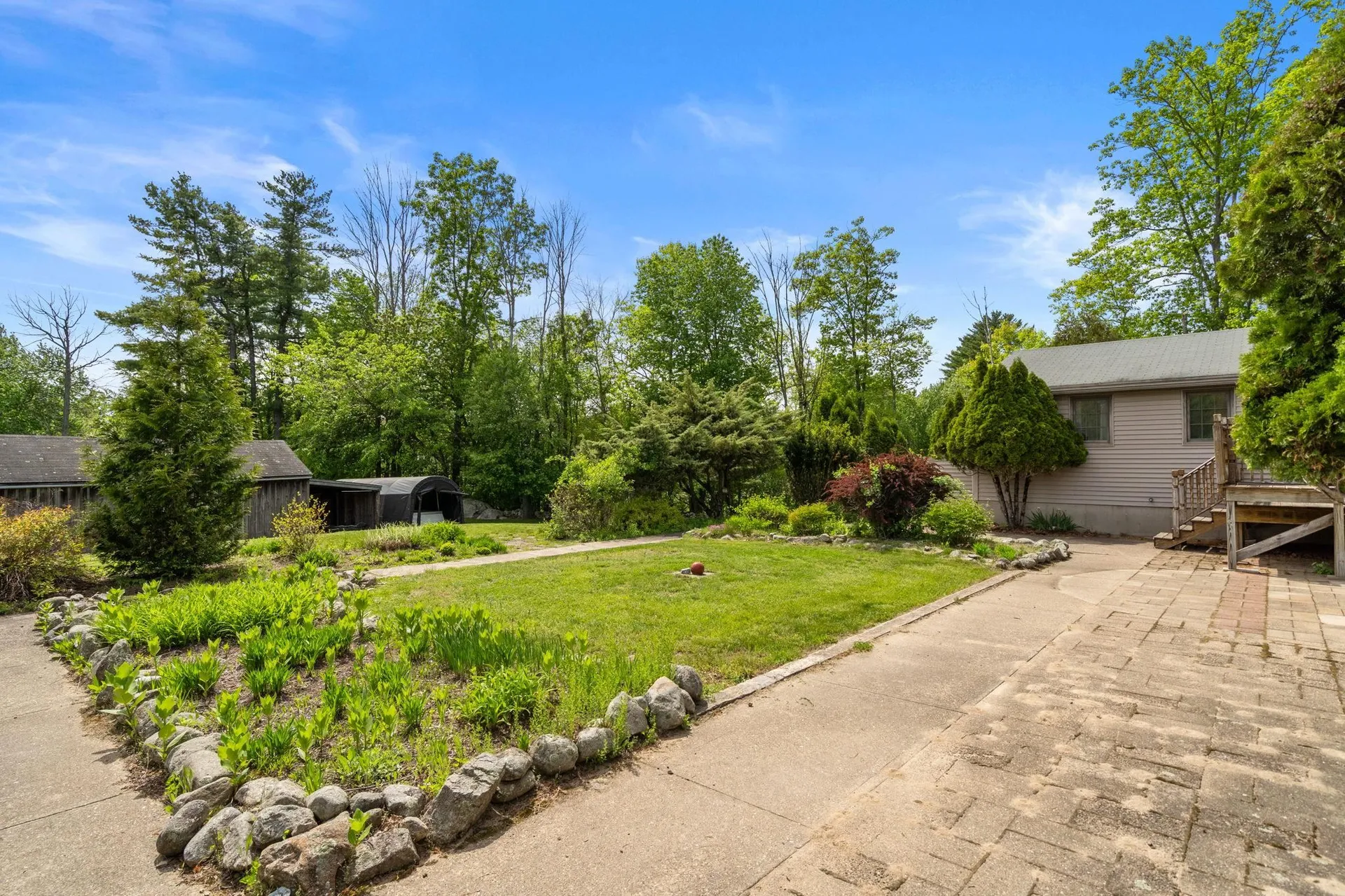 757 Hooksett Road Auburn NH 03032