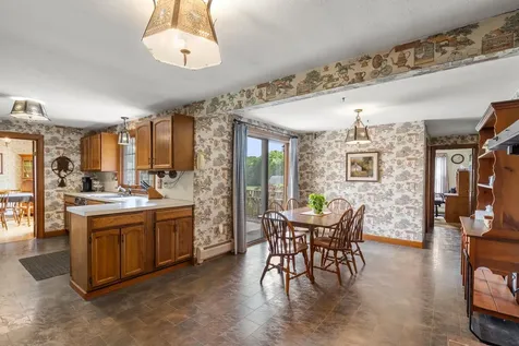 757 Hooksett Road Auburn NH 03032