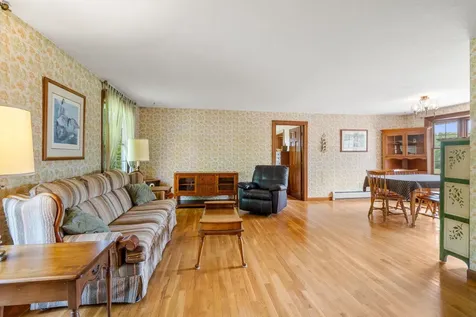 757 Hooksett Road Auburn NH 03032