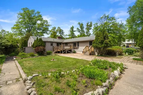 757 Hooksett Road Auburn NH 03032
