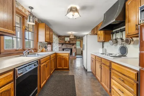 757 Hooksett Road Auburn NH 03032