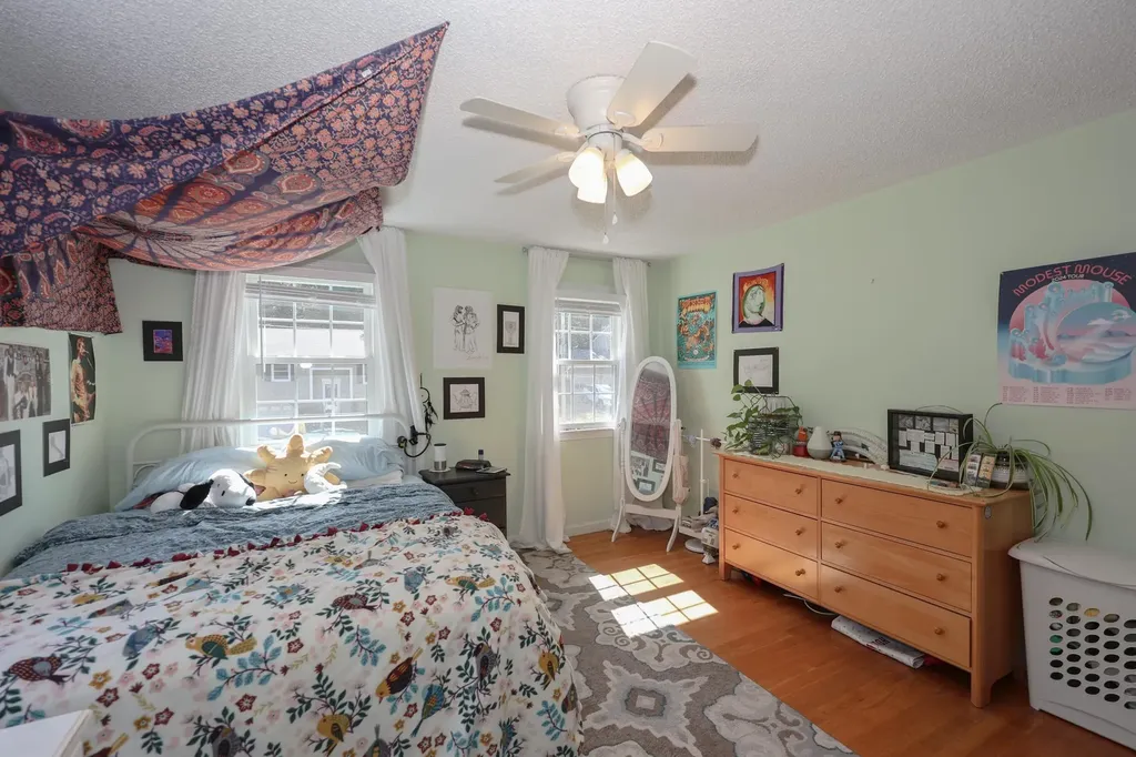 344 Coral Avenue Manchester NH 03104