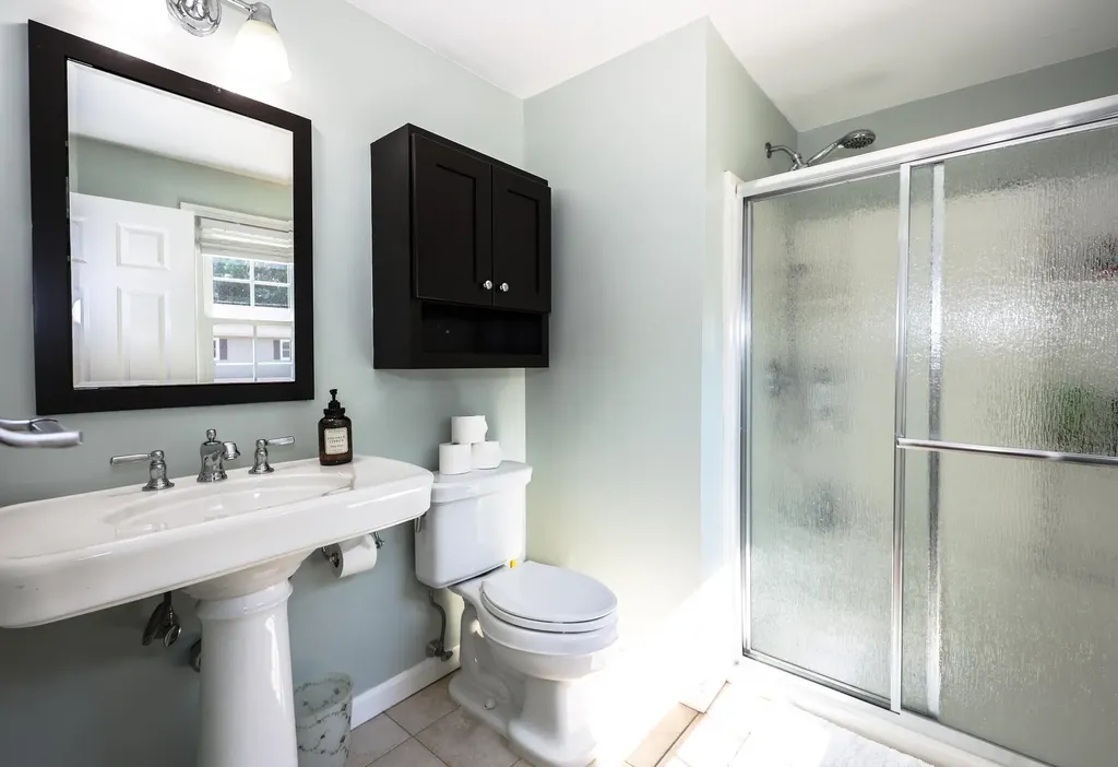 344 Coral Avenue Manchester NH 03104