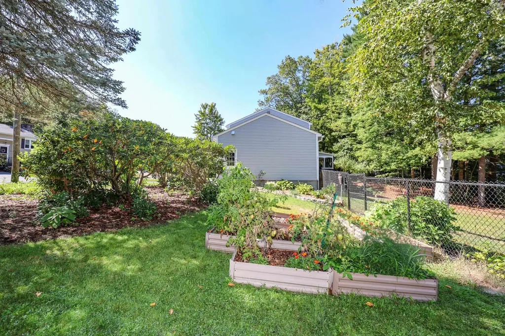 344 Coral Avenue Manchester NH 03104