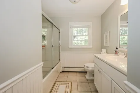 344 Coral Avenue Manchester NH 03104