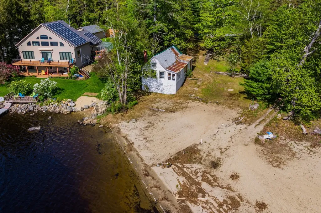 416 Shaker Boulevard Enfield NH 03748