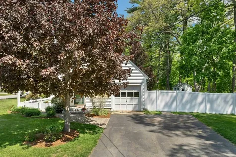 2 Glendale Road Concord NH 03301