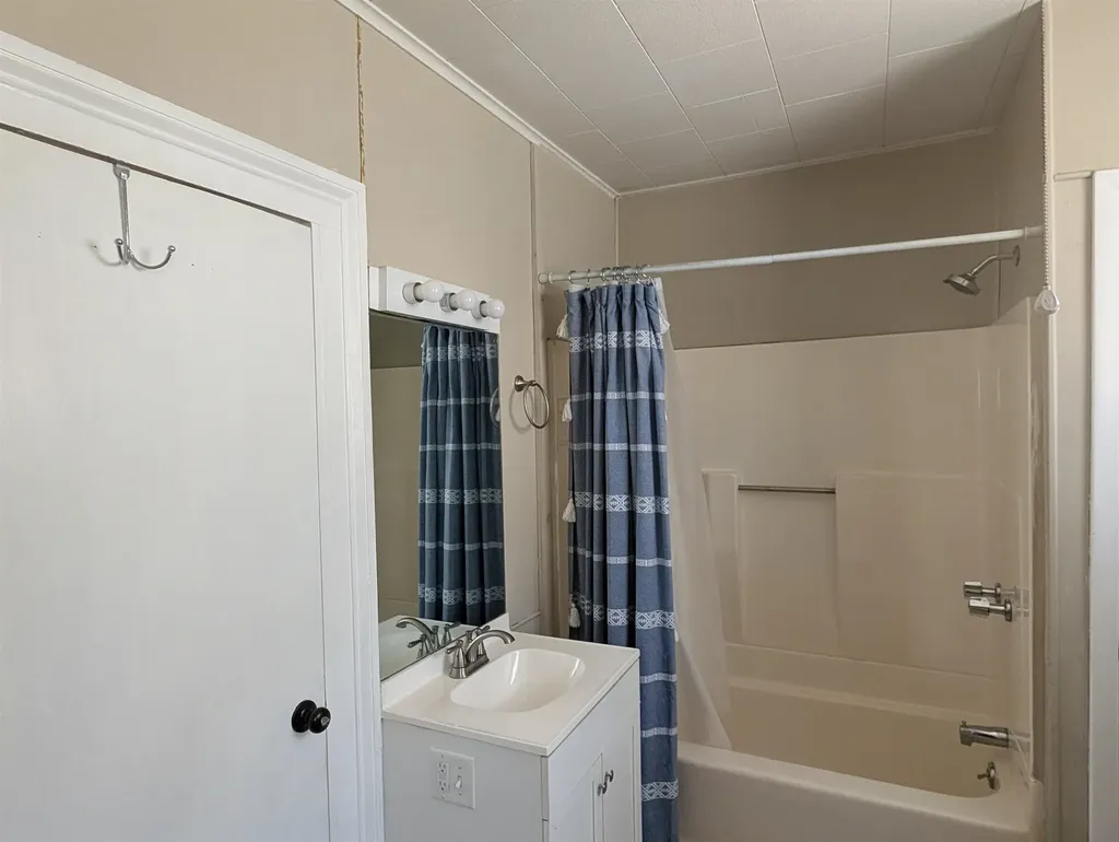 20 Ferris Street St. Albans City VT 05478