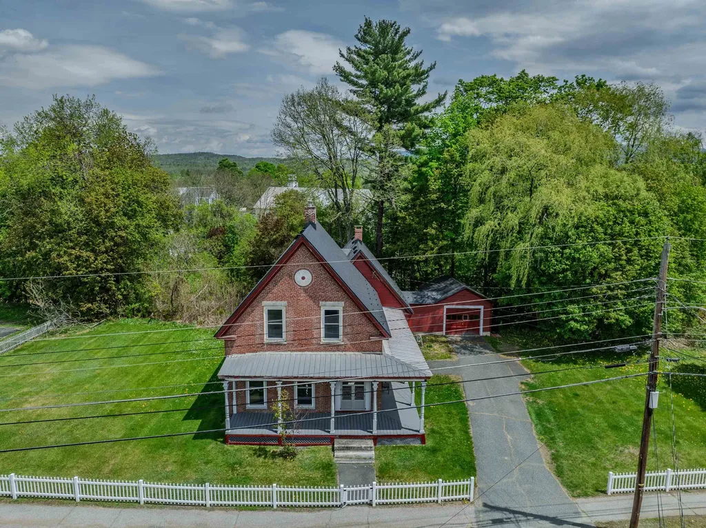 2710 Dartmouth College Highway Haverhill NH 03774