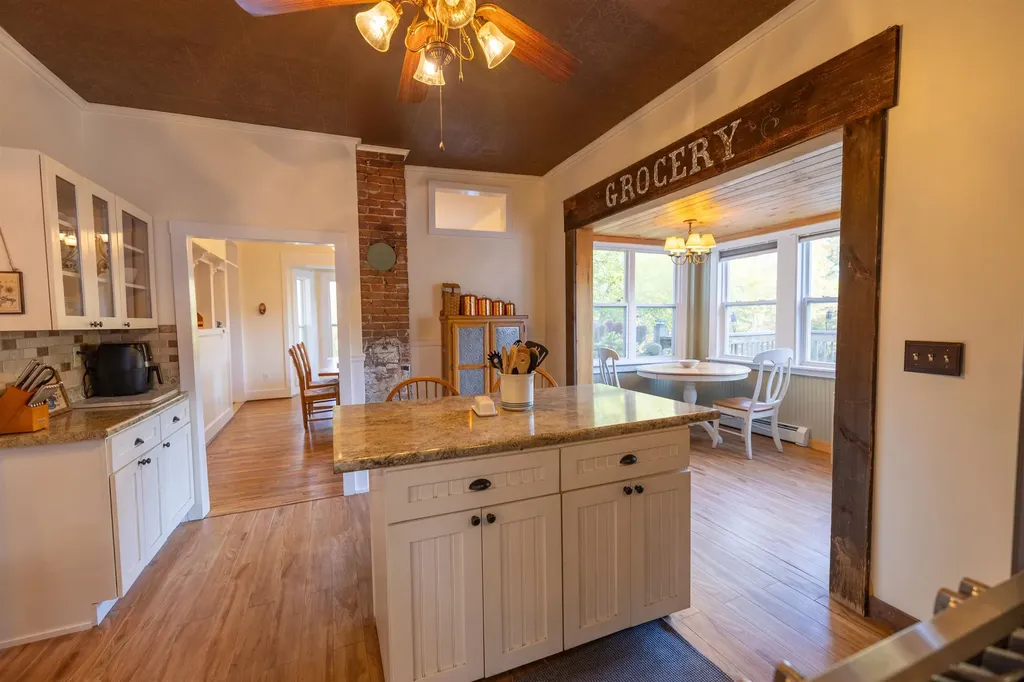 3 Plaisted Road Campton NH 03223