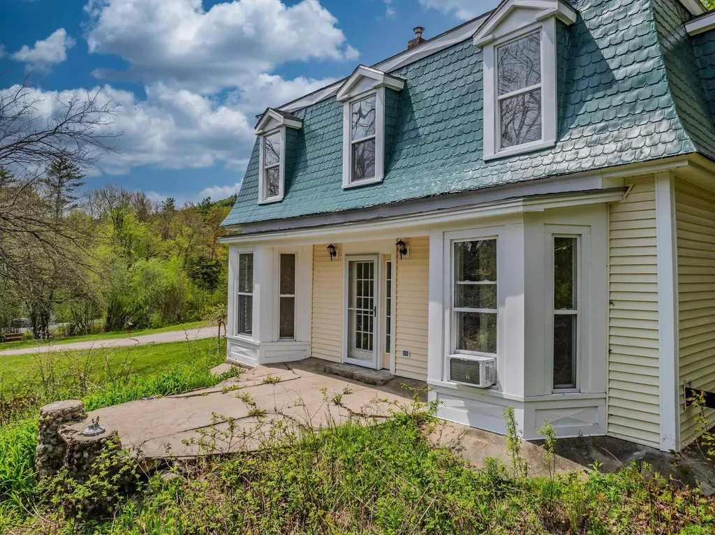 3 Plaisted Road Campton NH 03223