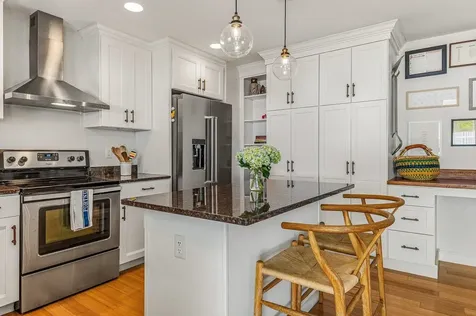 28 Laurel Court Portsmouth NH 03801