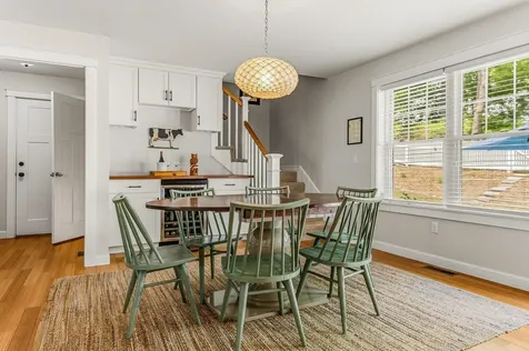 28 Laurel Court Portsmouth NH 03801