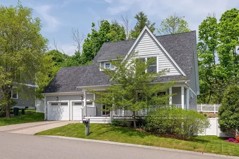 28 Laurel Court Portsmouth NH 03801