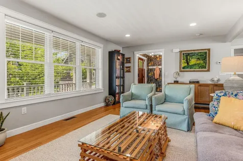 28 Laurel Court Portsmouth NH 03801