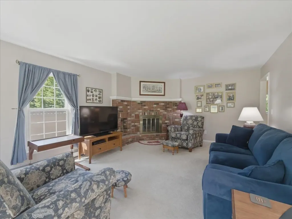 53 Rollin Irish Road Milton VT 05468
