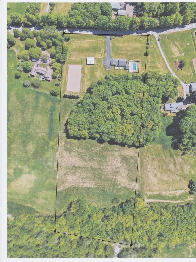 53 Rollin Irish Road Milton VT 05468