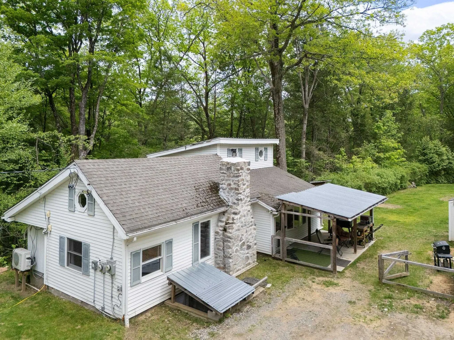 Brattleboro VT, 1644 Upper Dummerston Road