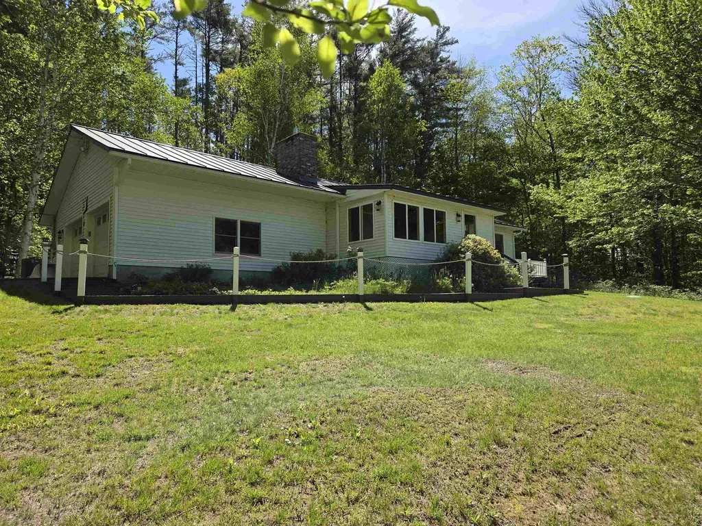 17 Kolbe Lane Enfield NH 03748