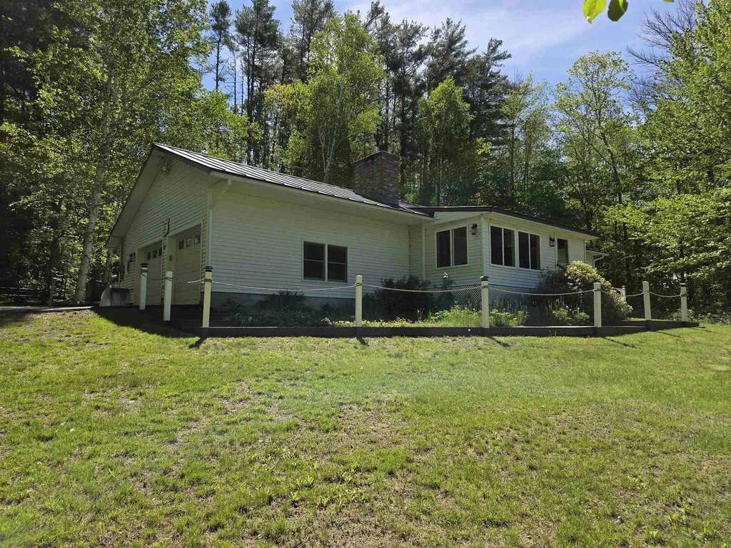 17 Kolbe Lane Enfield NH 03748