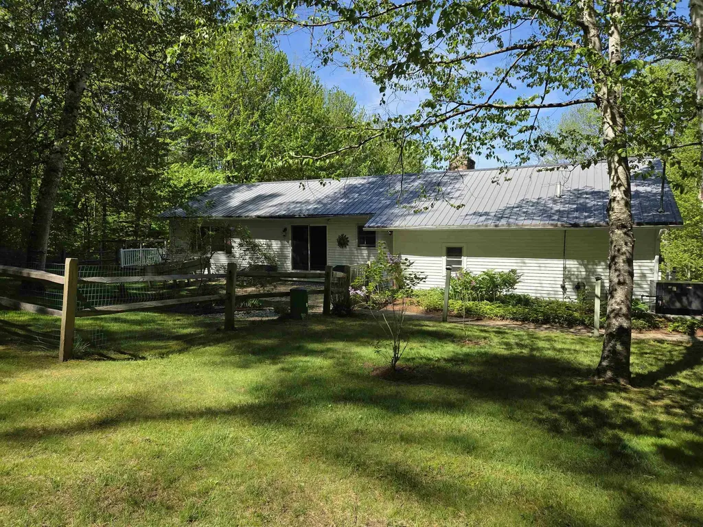 17 Kolbe Lane Enfield NH 03748