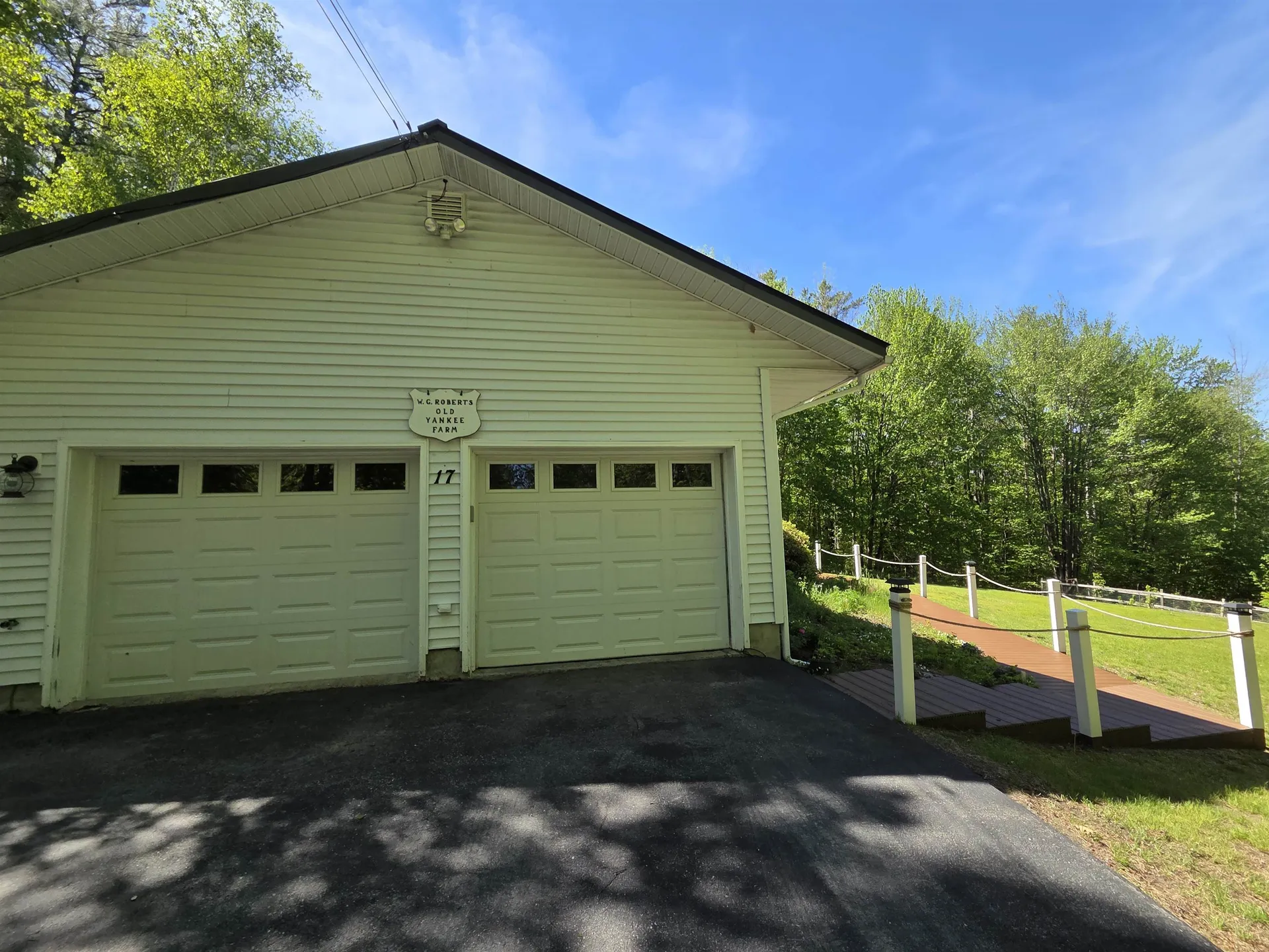 17 Kolbe Lane Enfield NH 03748
