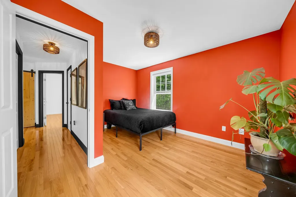 1 Kinsley Drive Newton NH 03858