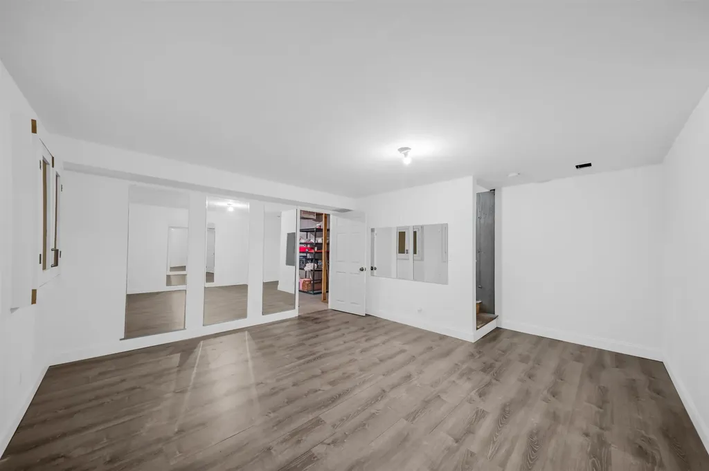 1 Kinsley Drive Newton NH 03858