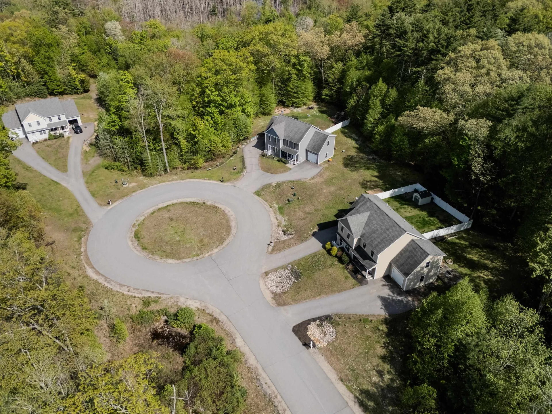 1 Kinsley Drive Newton NH 03858