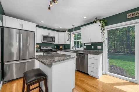 1 Kinsley Drive Newton NH 03858