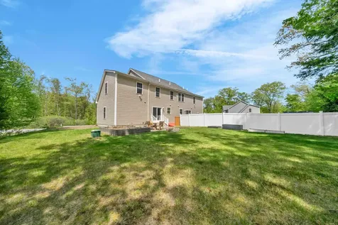 1 Kinsley Drive Newton NH 03858