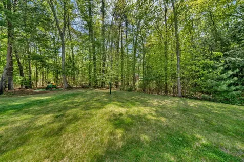 1 Kinsley Drive Newton NH 03858