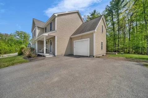 1 Kinsley Drive Newton NH 03858