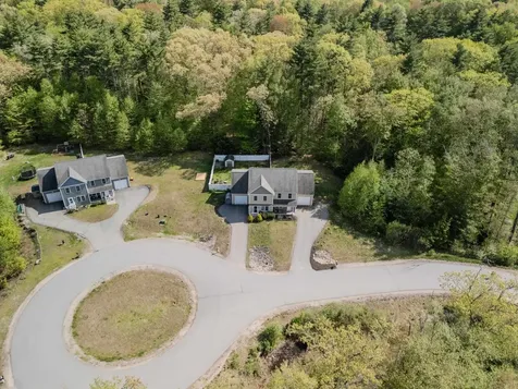1 Kinsley Drive Newton NH 03858