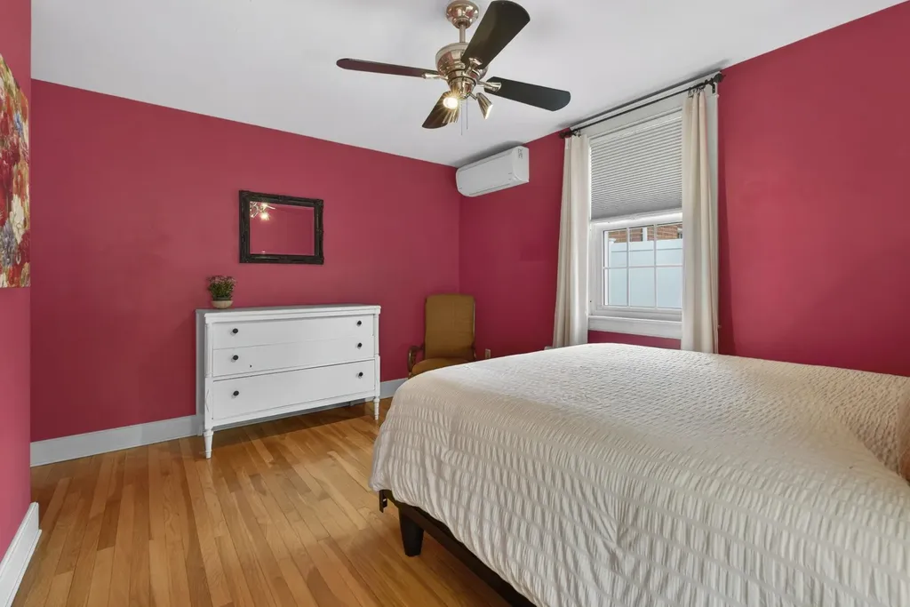 12 Burnett Street Nashua NH 03060