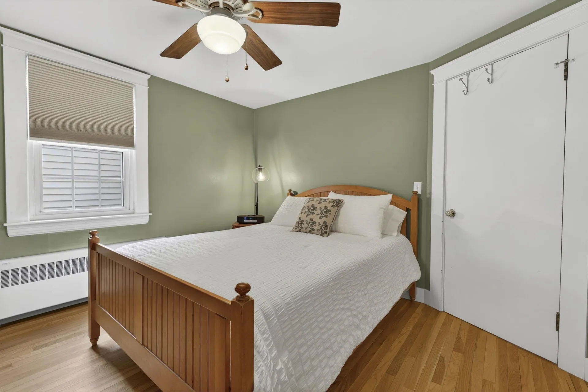 12 Burnett Street Nashua NH 03060